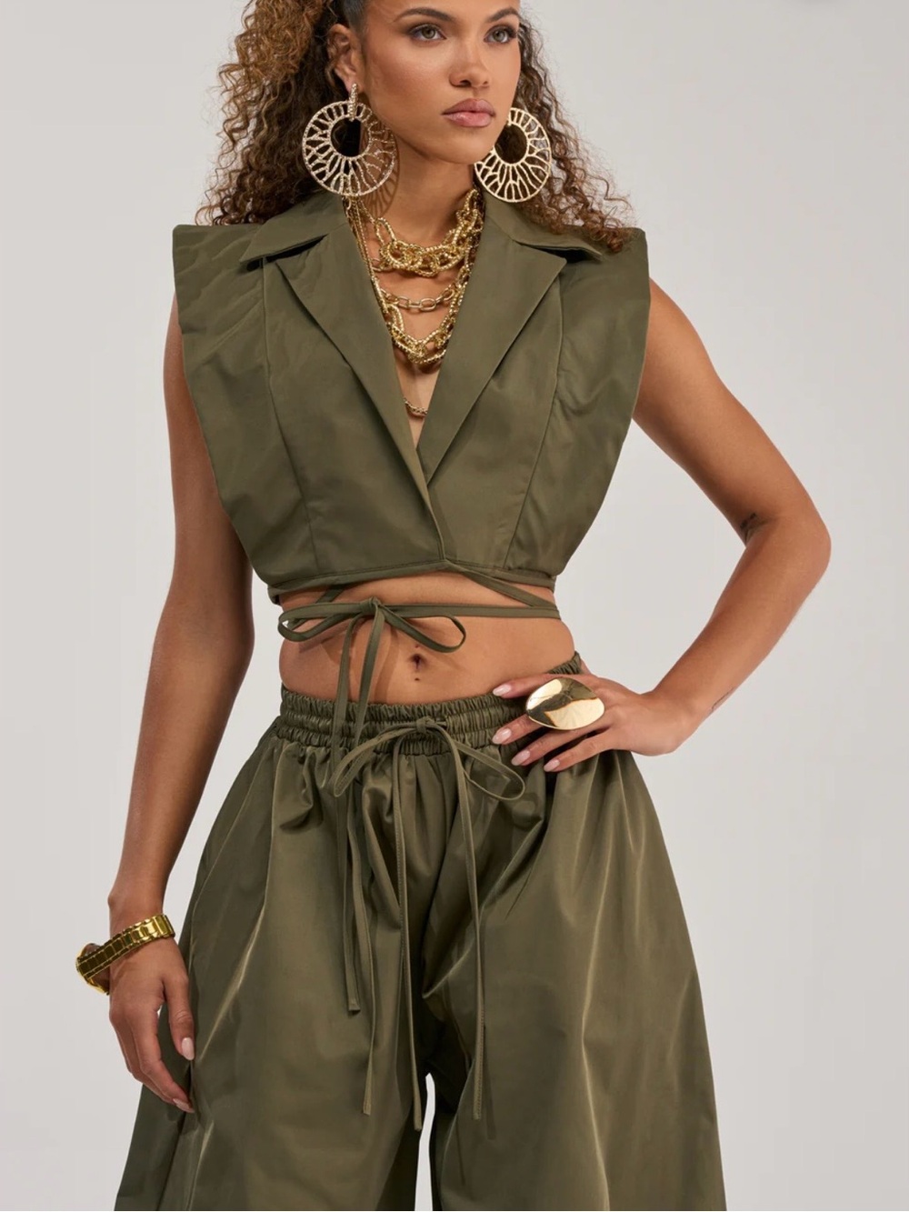 ✨Olive crop top✨